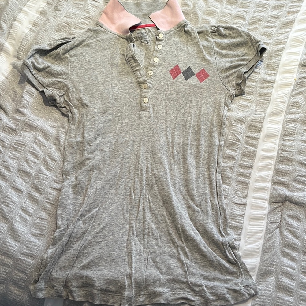 Old Navy tee